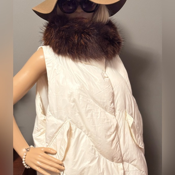 Brown Fox Fur Collar - Picture 2 of 5